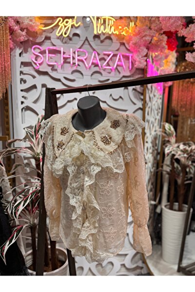 ŞEHRAZAT BUTİK Stylish Design Shirt with Collar Stone Detail