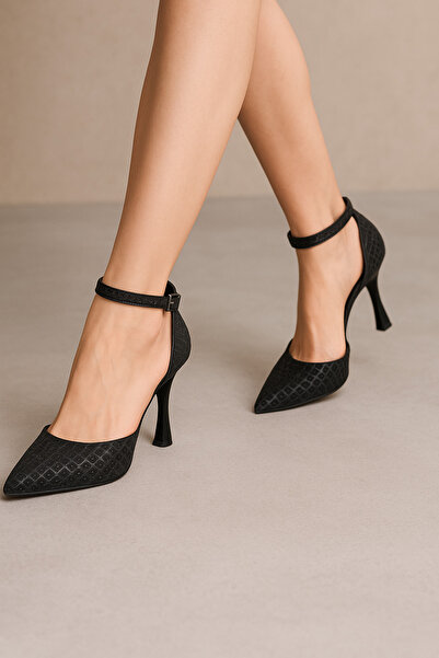 defile ayakkabi حذاء نسائي بكعب ستيليتو بنمط التمساح باللون الأسود