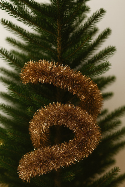 OEM Christmas Tinsel Dark Gold Bushy 6 cm, 190 cm – Elegant and Shiny Christmas Tree Decoration