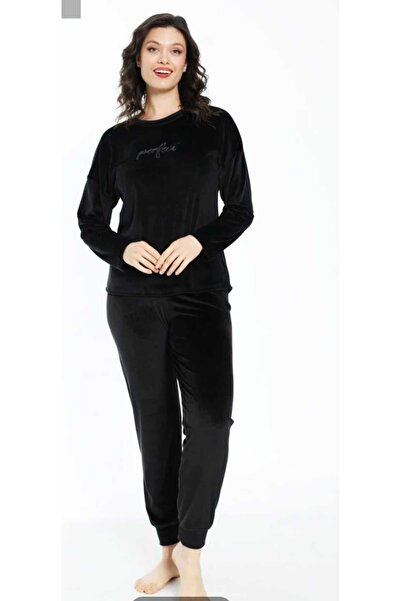 Estiva Stretch Velvet Plus Size Pajama Set