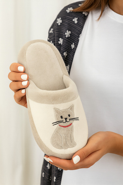 SUNSTEP Women's Plush Cat Patterned Soft Sole Non-Slip Warm Slippers