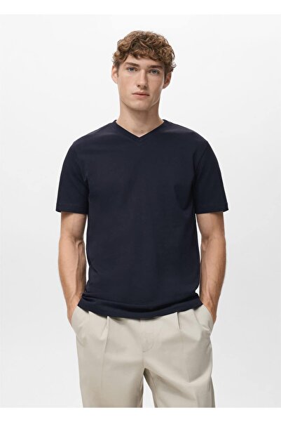 MANGO Man %100 pamuklu dar kesim V yaka tişört