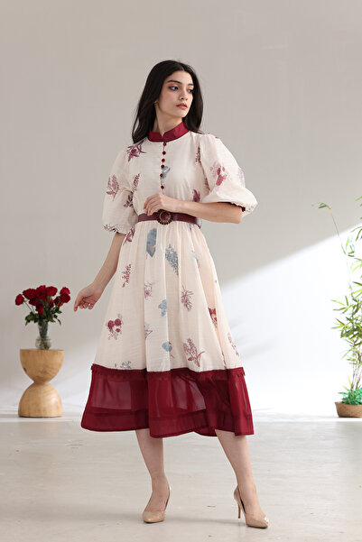 Verona Trading Company فستان ميدي مطبوع بنقشات زهرية مع ياقة عالية وحاشية تول...