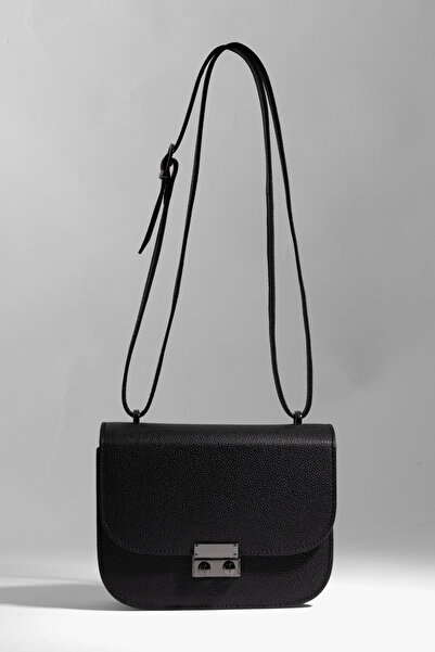 fubileather حقيبة نسائية كلاسيكية من الجلد الطبيعي – أسود