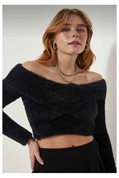 Atelier by Ece Madonna Boat Neck Beard Soft Black Sweater