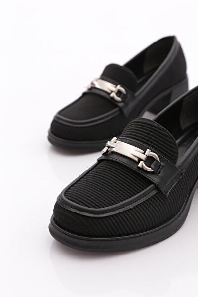 DGN Pm386-K1463 Women's Buckle Loafer Shoes