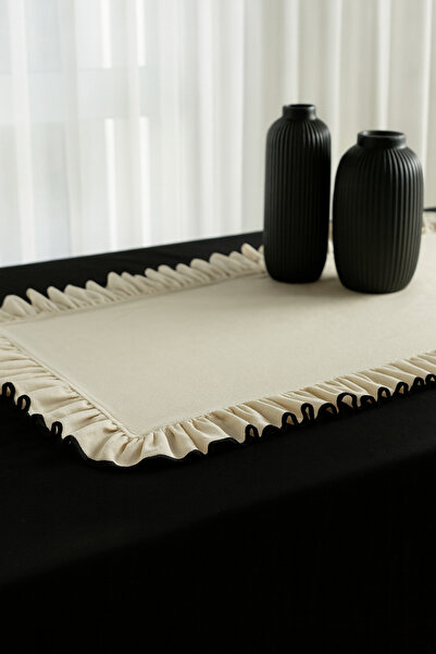 Mirilliahome Runner din in brut cu volane Elite cu vipușcă – 40×120 cm |   Eleganță naturală și rafinată pentru vesela