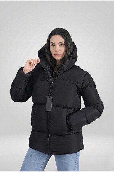MontClup Women's Black Puffer Jacket Comfortable