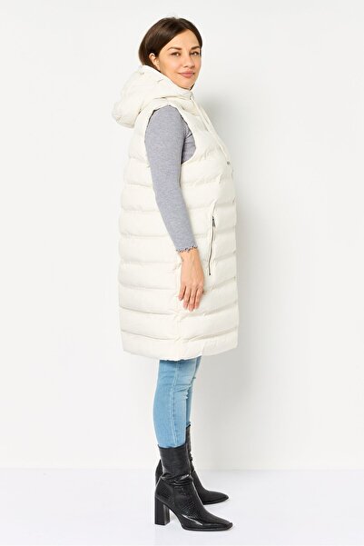 Bcbgeneration Women Plain Vest Jacket, Ivory