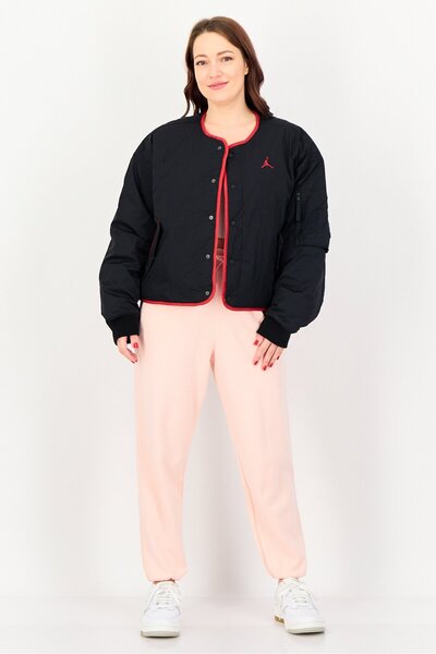 Nike Women Loose Fit Long Sleeve Outdoor Jacket, Black