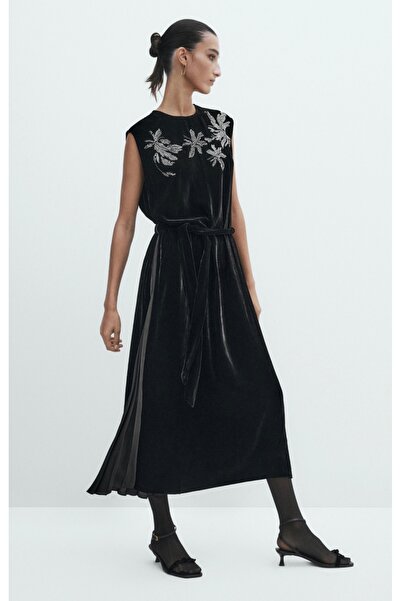 Massimo Dutti rochie neagră de catifea