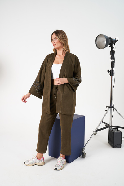 MİA NOURA ΓΥΝΑΙΚΕΙΟ ΚΙΜΟΝΟ ΥΠΕΡΜΕΓΕΘΟΣ ΑΠΟ ΥΦΑΣΜΑ ΣΟΥΒΕΤ ΜΕ ΚΕΝΤΗΜΕΝΟ ΜΑΝΙΚΙΑ ΚΑΙ ΠΛΑΤΗ