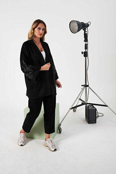 MİA NOURA Women's Oversize Kimono with Sleeves and Embroidered Back in Suede Fabric