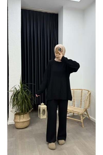 Minharir Beli Zincir Detaylı İkili Triko Takım