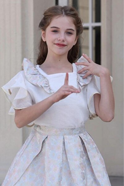 Alesaei-mondo tondo Girls' blouse with ruffled sleeves and a round neck, 7135