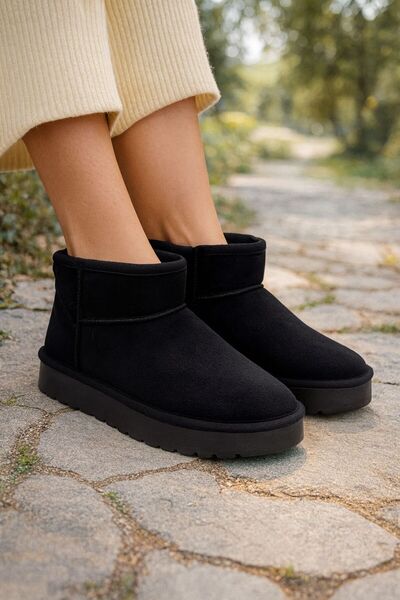 ALB TERLİK AYAKKABI SAN. TİC. LTD. ŞTİ. Women's Fur Short Boots with Fur Inside Suede Boots Casual Short Boots