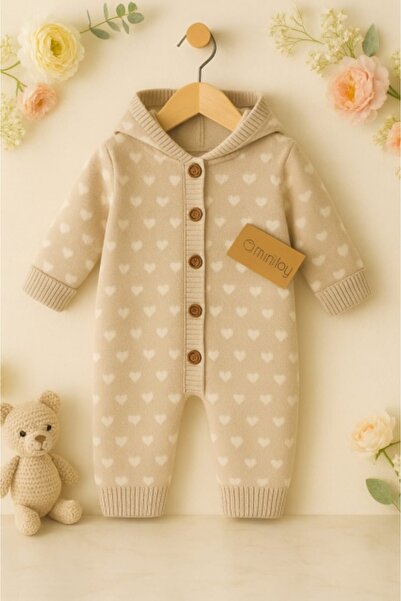 Superbaby Cream baby jumpsuit with hearts and hood – soft and warm