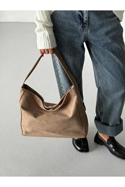 cosybag. Tote Large Size Hidden Pocket Detail Suede Useful Bag Cream