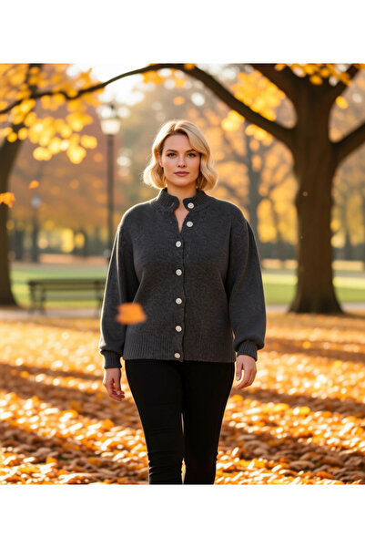 BENERLY كارديجان نسائي من التريكو بأزرار وتفاصيل حجرية بلون أنثراسيت، قصة قيا...