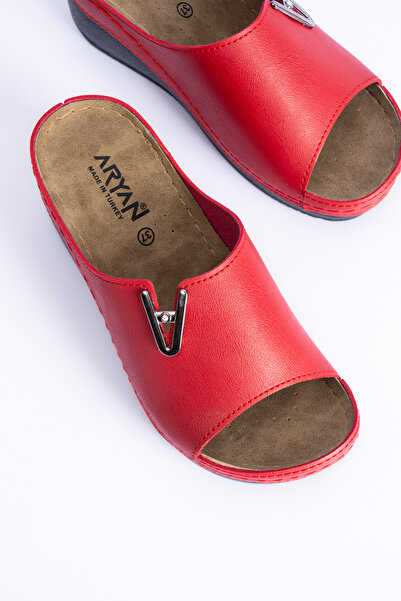 Polomia Comfort Noemi Women's Anatomical Comfortable Padding Sole Buckle Accessory Detailed Summer Home Daily Slippers