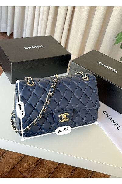 GGGG Shoulder bag with accessories