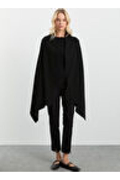 Selen Siyah Kadın V Yaka Standart Panço 25KSL4166