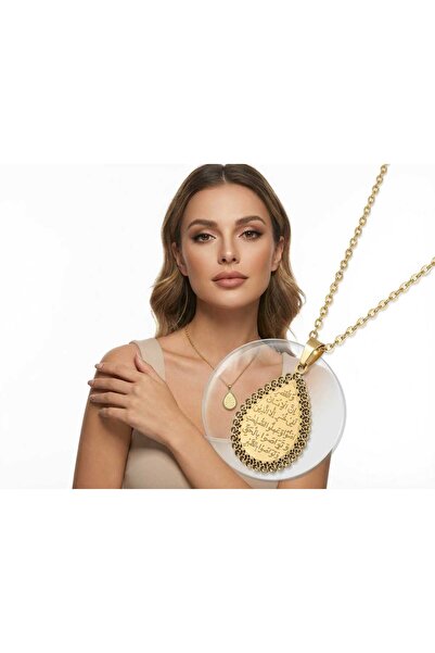 Fstyle A gold necklace with a classic Islamic design. It features a distinctive teardrop shape and is plated with high-quality gold.