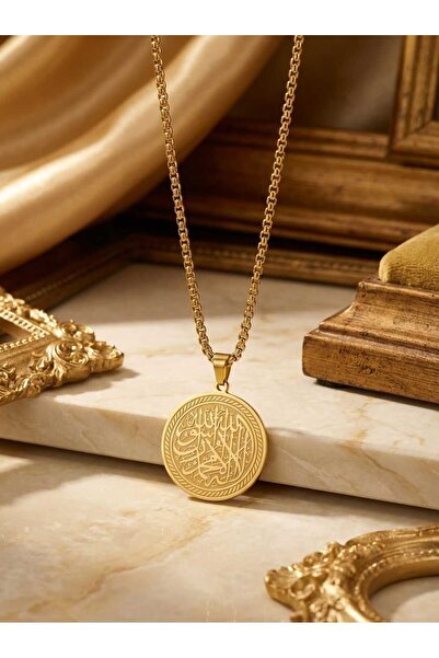 Fstyle An elegant Islamic gold necklace with a sophisticated Islamic design, perfect as a gift for loved ones and special occasions.