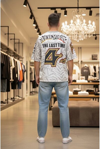 VAIA Men's wide jersey t-shirt with Magic Stars print, classic sportswear, youthful and trendy