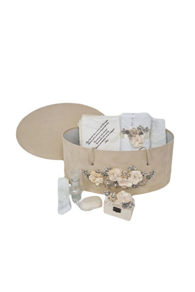 fantasialand Elegant unisex baptismal kit, oval velvet box, cream color