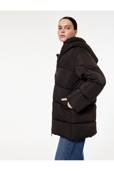 Koton Φουσκωτό παλτό με μακρύ μανίκι με φερμουάρ K με κουκούλα O oversized