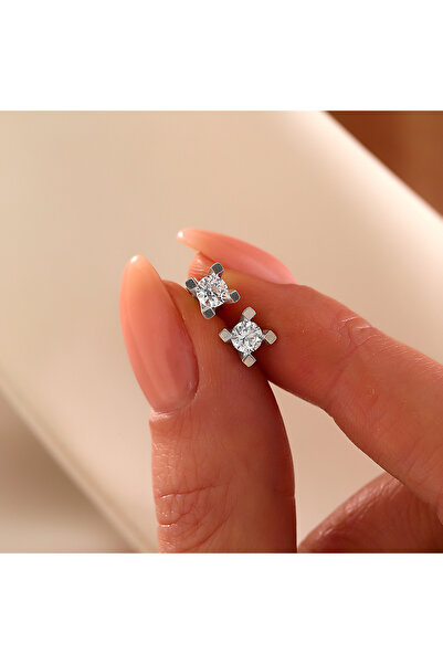 Hediyesepeti Elegant Solitaire Silver Earrings