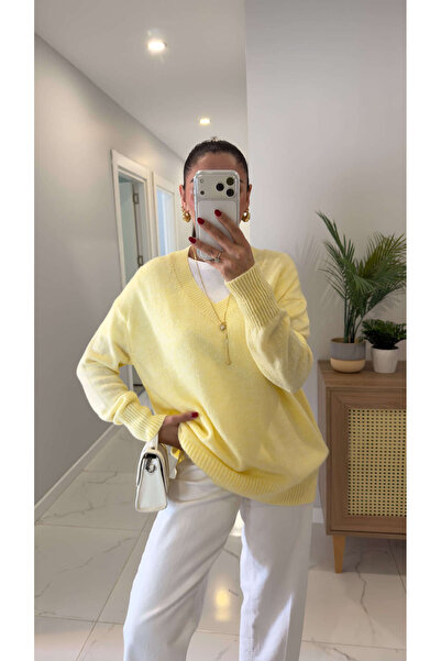 BİRCANÇİL Poritan Yellow V-Neck Knitwear