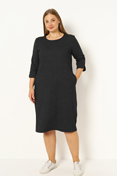 İntensive Women's Plus Size Anthracite Jacquard Pocketed Three Quarter Sleeve Wrap Dress