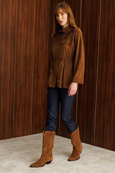 Moda İlgi Modailgi Şömziye Yakalı Roba Ve Kapak Cep Detaylı Belde Tünel Bağcıklı Lase Nakış Gömlek Taba