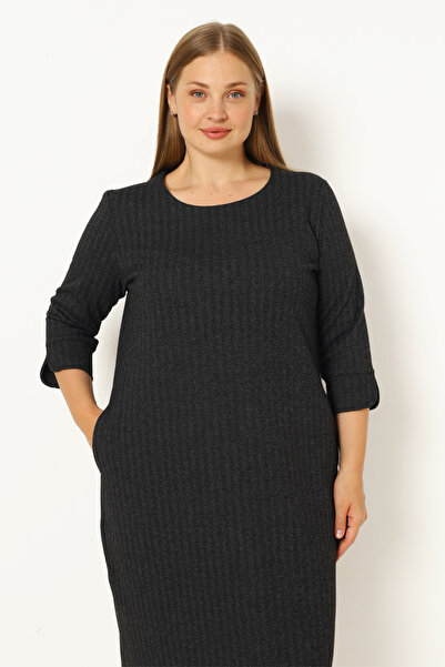 İntensive Women's Plus Size Anthracite Jacquard Pocketed Three Quarter Sleeve Wrap Dress
