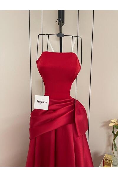 Angelinaa Marisa's dress