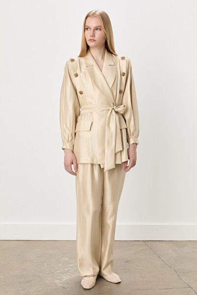 Nihan Parlak Taşlı Kuşaklı Ceket Pantolon Takım Bej