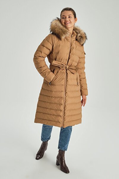 Nihan Naturel Kürklü Kuşaklı Kapşonlu Mikrojel Kaban Camel