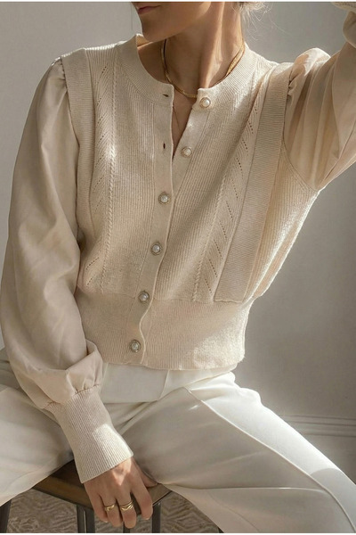 FEMELLE Women's Beige Knitwear with Knitted Sleeves and Fabric Buttons Cardigan