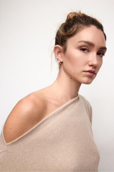 Stradivarius Boat neck cape top