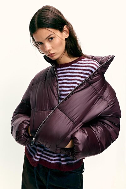 Pull & Bear Parlak görünümlü şişme mont