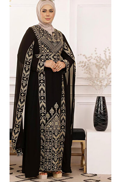 AFandina Gulf-style jalabiya with a distinctive and elegant design