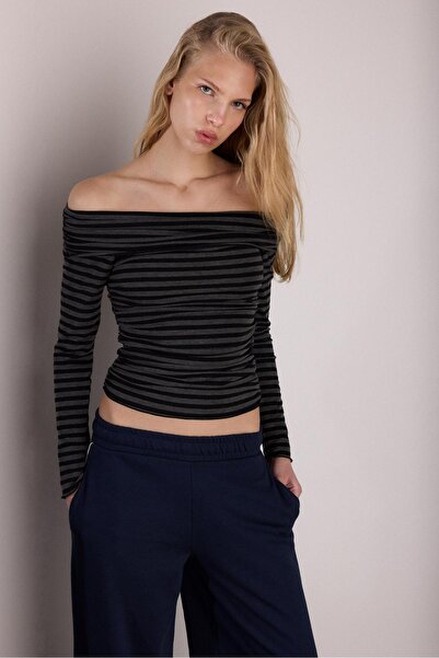 Stradivarius Striped Gathered Cold Shoulder T-shirt