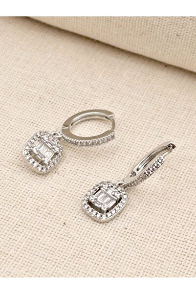 Siya Silver Özel Seri Zirkon Taşlı Sallantılı Baget Çelik Küpe - 2,8 cm