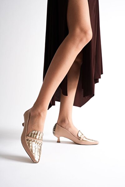 MARCHEO Elsie Women's Beige Gold Crocodile Short Heeled Shoes