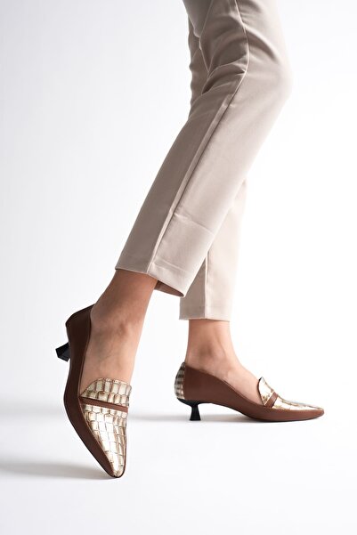 MARCHEO Elsie Women's Tan Gold Crocodile Short Heeled Shoes