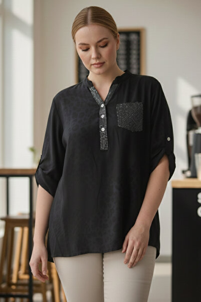 Chiccy Ιταλική μπλούζα μεγάλου μεγέθους, μαύρη μπλούζα με γιακά δικαστή με κουμπιά, λεοπάρ στάμπα, με τσέπες, μακριά υφαντή πλάτη 72 65