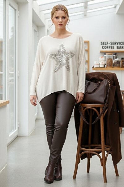 Chiccy Ιταλική μπλούζα με μακρυμάνικο λαιμόκοψη σε κρεμ χρώμα με απλικέ αστέρια casual μαλακό πλεκτό πλεκτό 72 65