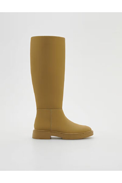 Reserved Boots, Green